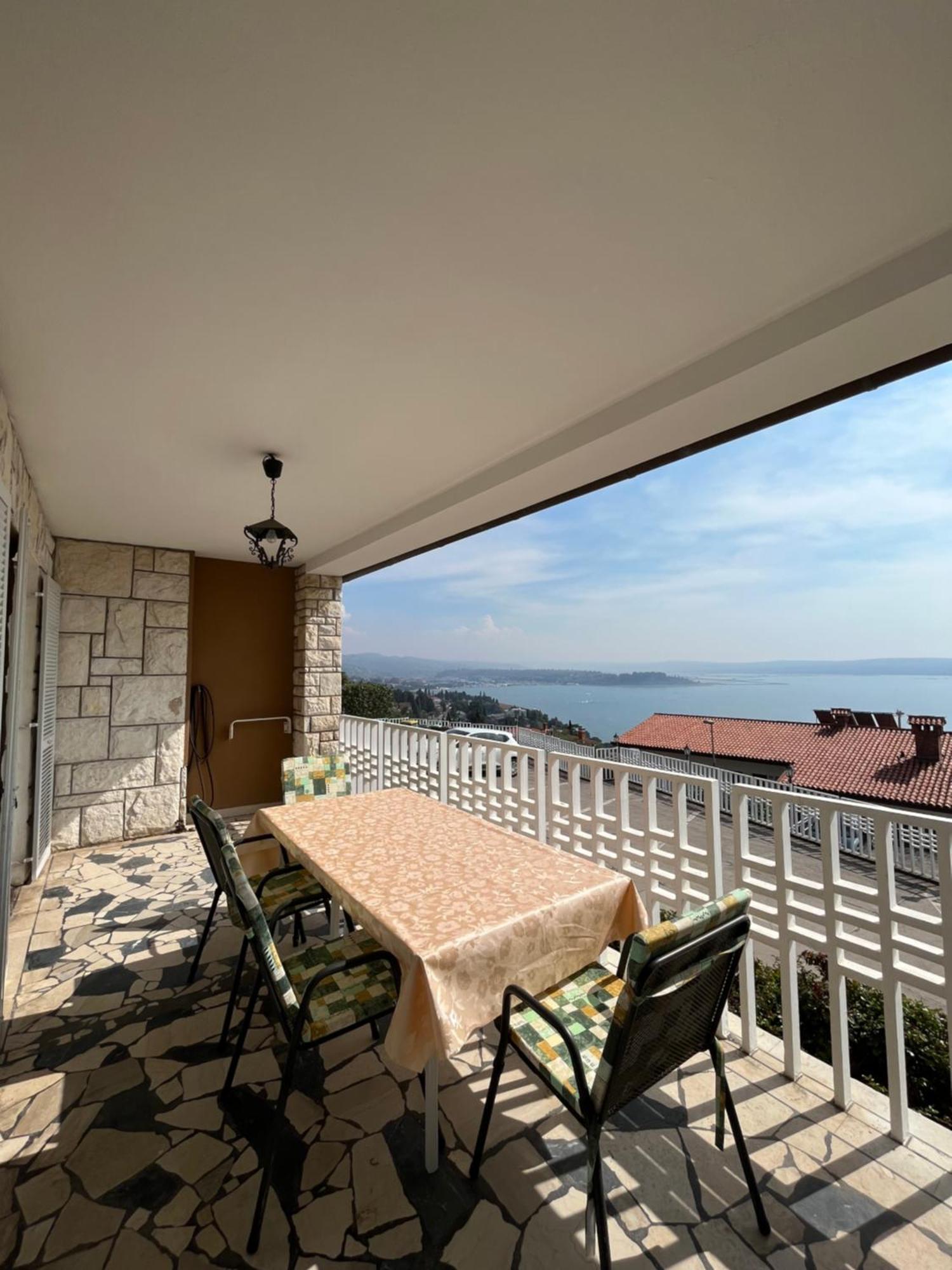 Apartments Horvat Portorož Buitenkant foto